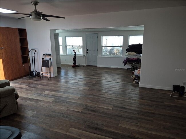 Photo - 7709 W Hanna Ave