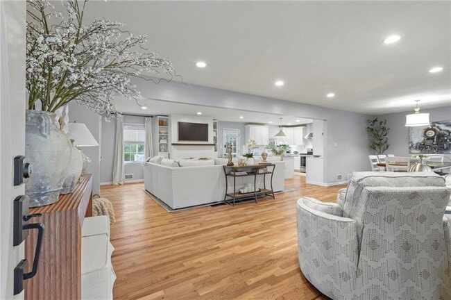 Photo - 120 Timber Creek Terrace