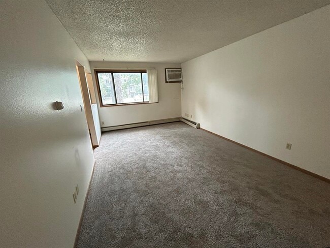 Photo - 413 S Johnson St