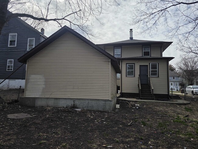 Photo - 321 Albert Ave