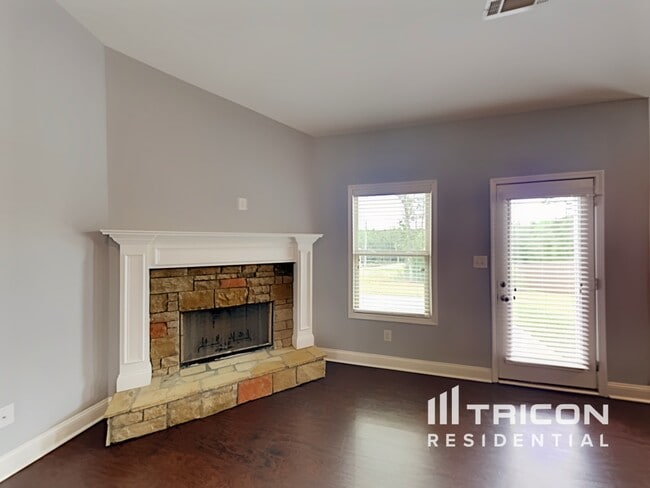 Photo - 249 White Creek Dr