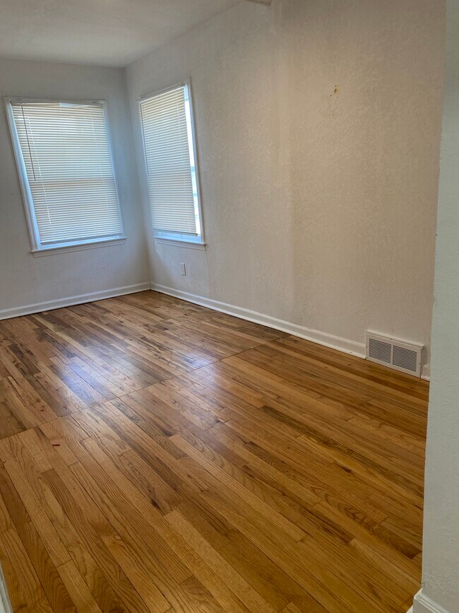 Photo - 2536 W Paseo Blvd