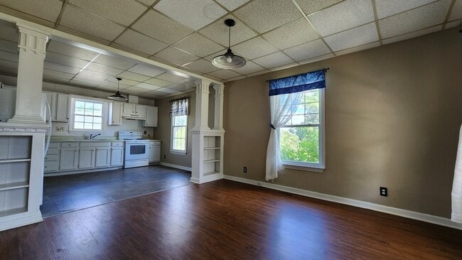 Photo - Renovated Cottage For Rent