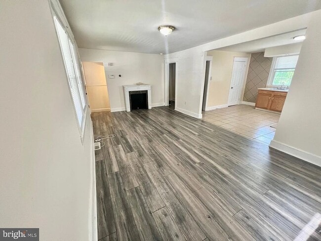 Building Photo - Charming 4BR House in Claymont