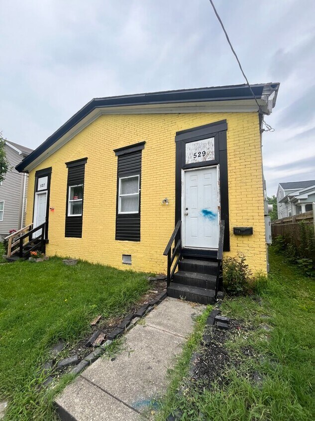 Photo - 529 E Kentucky St