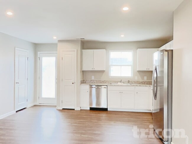 Photo - 711 Jacobs Trl