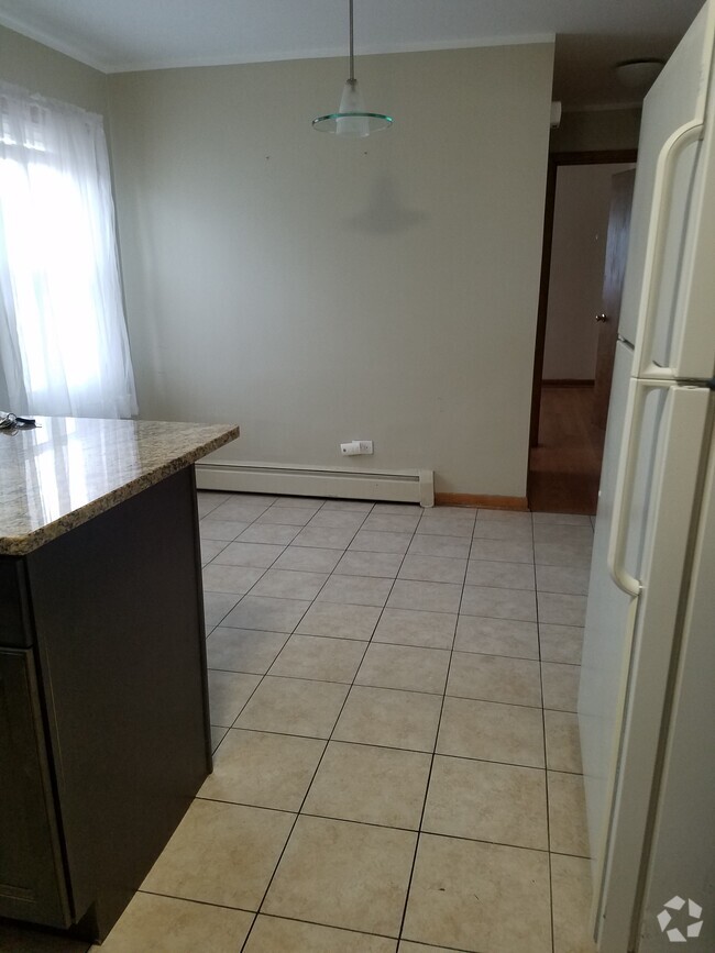 Building Photo - 9058 N Cumberland Ave Rental