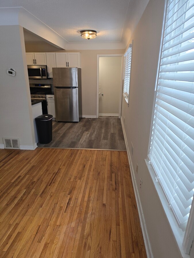 Photo - 4231 Bloomington Ave