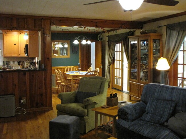 Photo - 2907 Elgin St