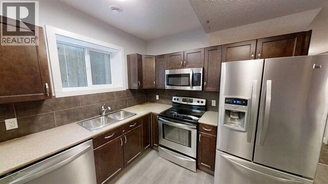 Photo - 8634-888B 88B St