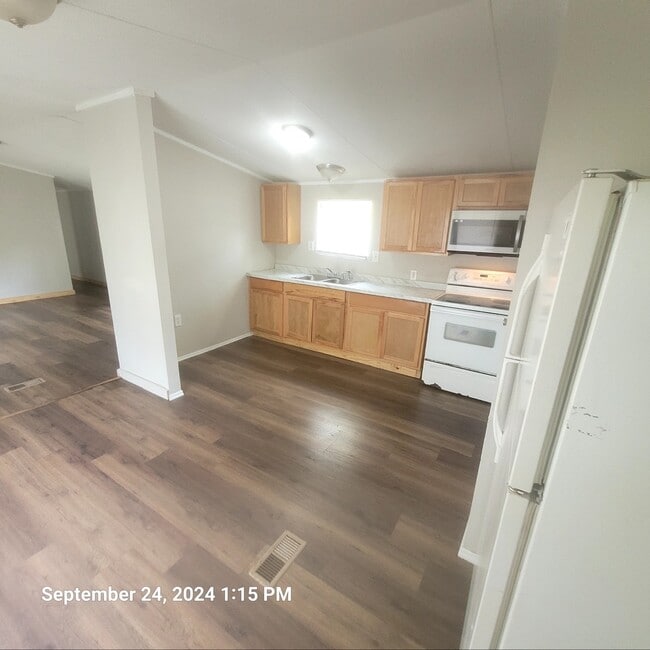 Photo - 950 Palmetto Ave