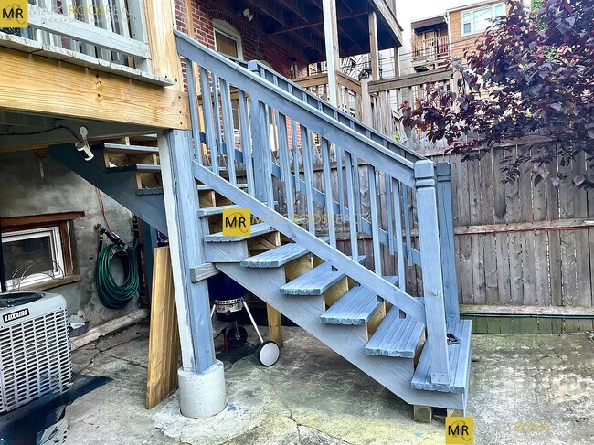 Photo - 326 Chelsea St