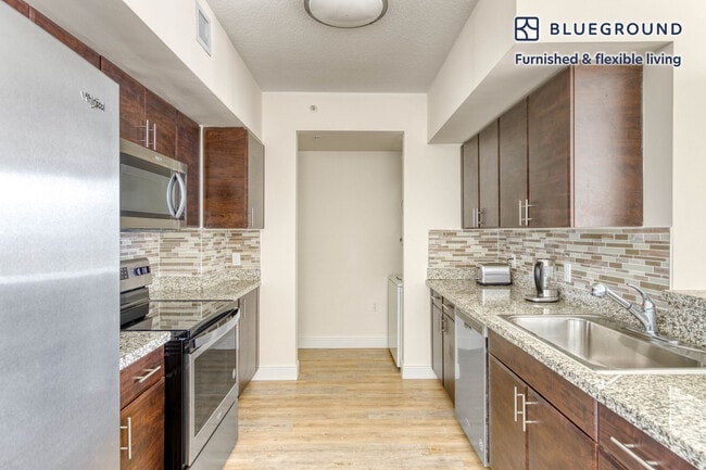 Photo - 987 SW 37th Ave Unidad FL9-ID46