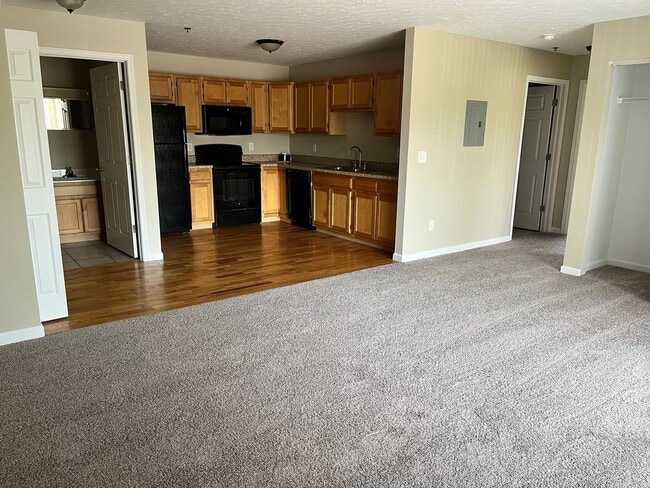 Photo - Lakepointe Apartment Homes