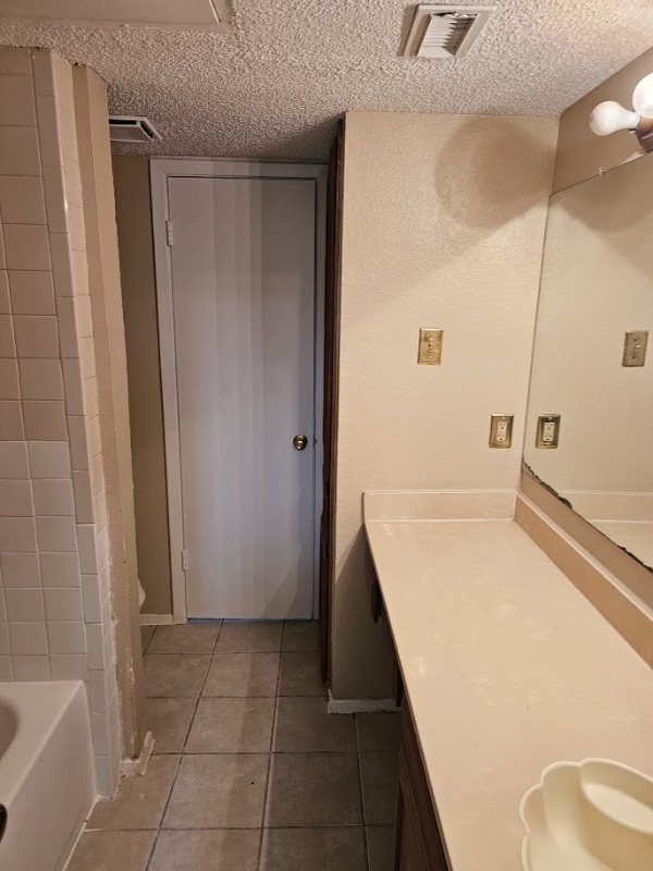 Photo - 9611 Walnut St