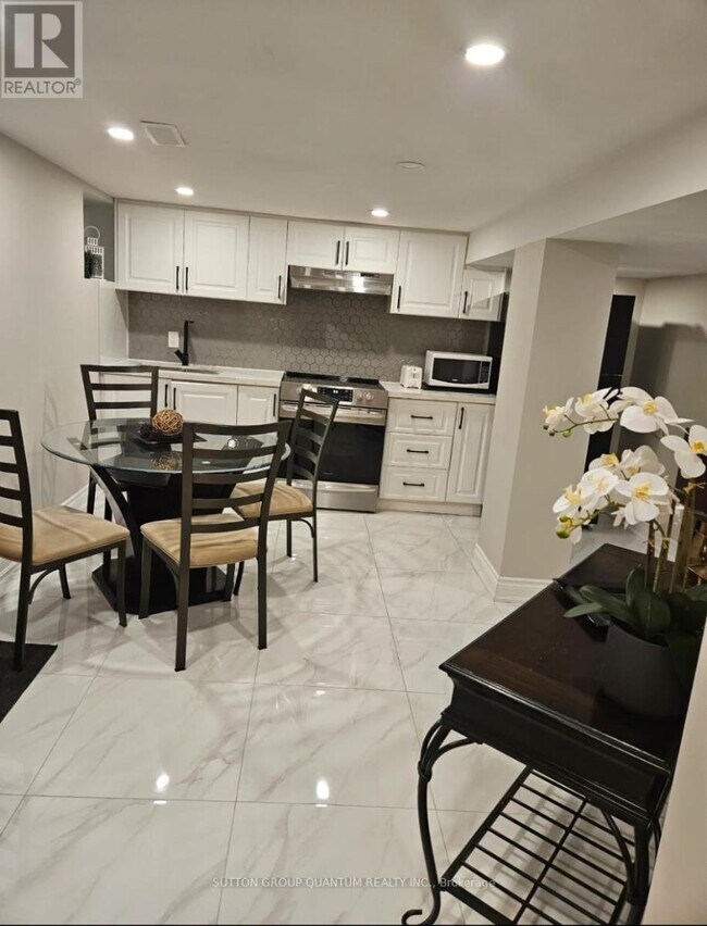 Photo - 507 Upper James St