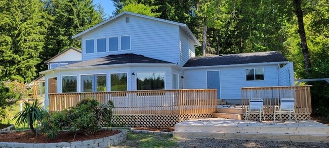 Photo - Rare Lakefront Retreat