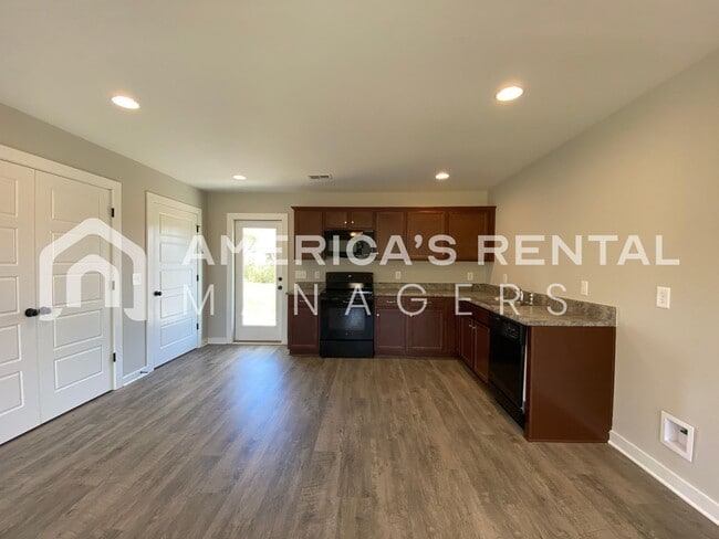 Photo - Home for Rent in Talladega, AL!!! AVAILABLE NOW!!!