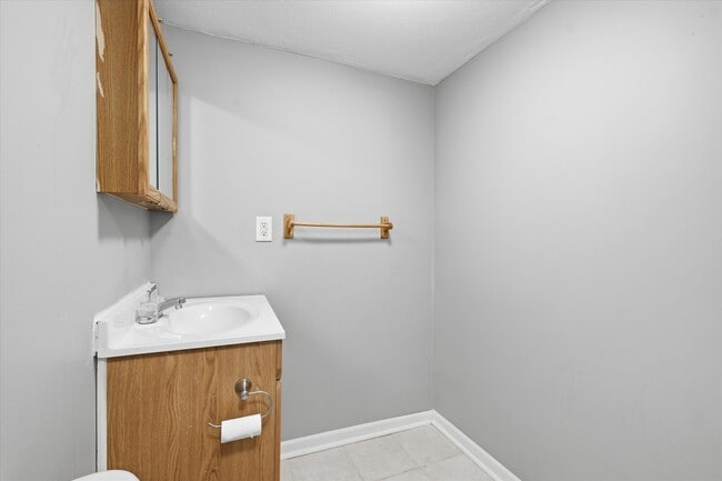 Photo - 4916 Crescent Ave