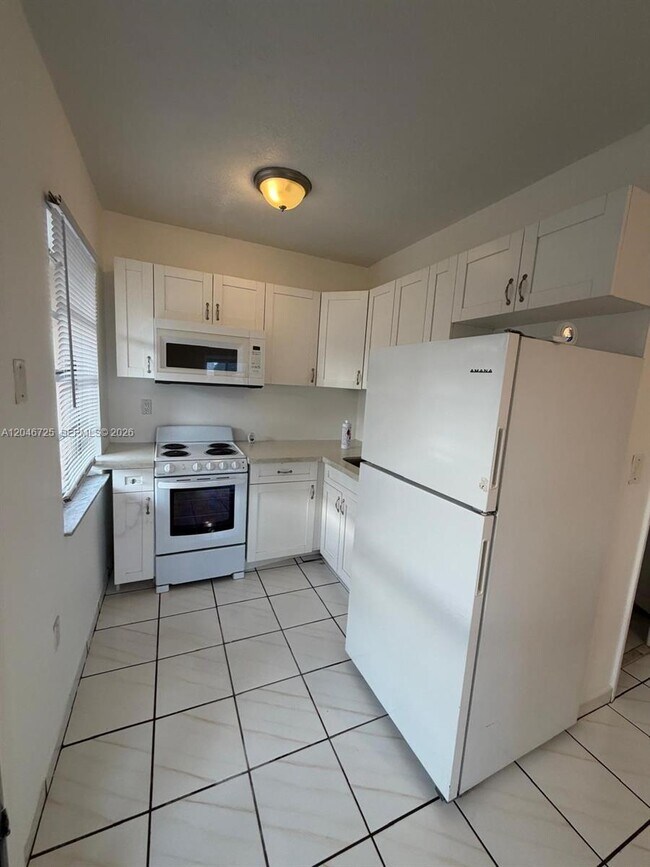 1036 NW 3rd St Unidad 2