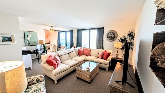 Photo - Annual UNfurnished Siesta Key Gulf front 2/2 condo with water views!