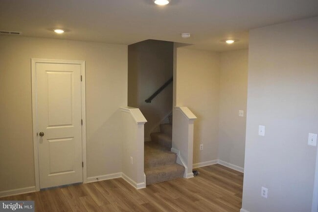 Photo - 224 Swan Fld Ave