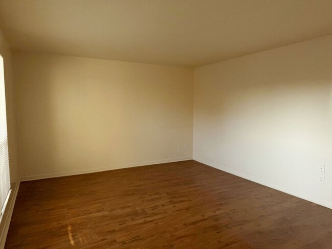 Photo - 505 Cross Creek Rd