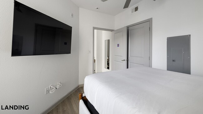 Photo - 1001 S Center St Unidad 1214