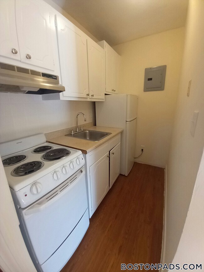 Photo - 172 N Beacon St Unit 12
