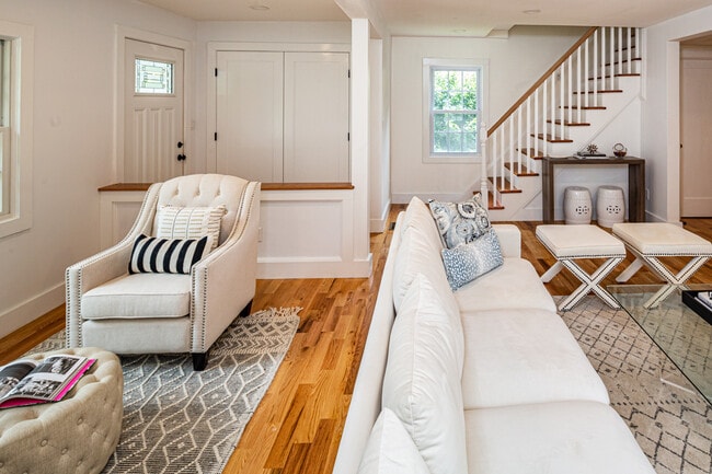 Photo - 84 Orchard St