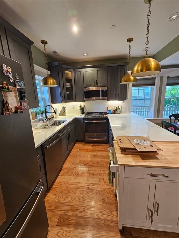 Photo - 106 Bridge St