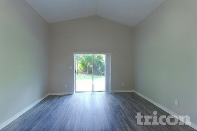 1235 Osprey Nest Cir