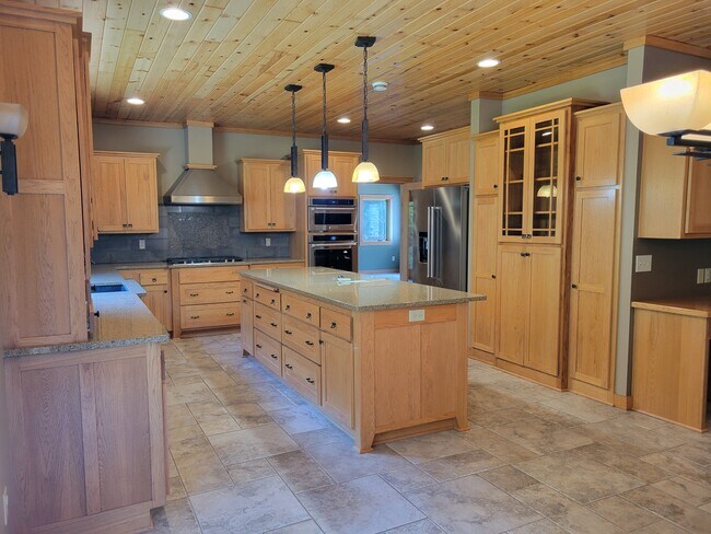 Photo - 28125 Sunny Beach Rd