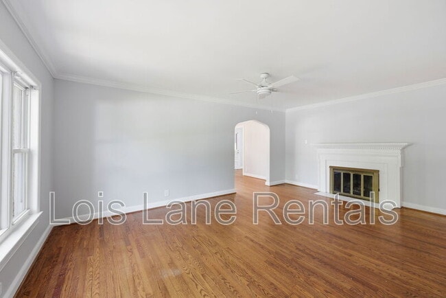 Photo - 2043 Wappoo Dr