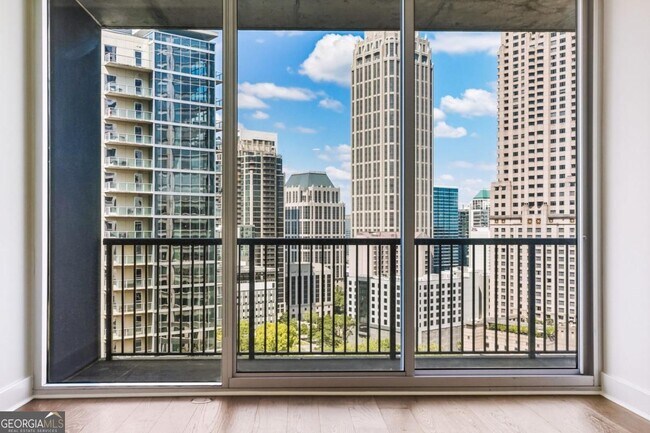 Building Photo - 1080 Peachtree St NE Unit 1501 Rental