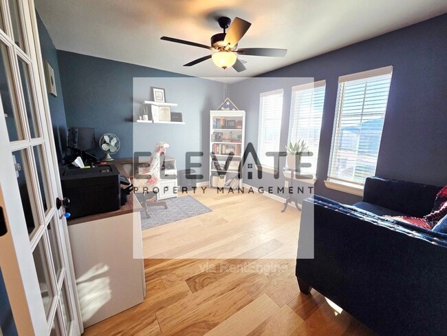 Photo - 1101 Sawmill Rd