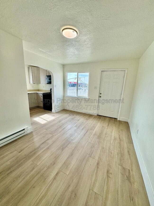 Photo - 412 W 20th St Unit 3