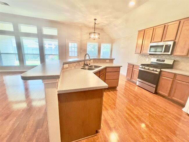 Photo - 9912 Western Ridge Way