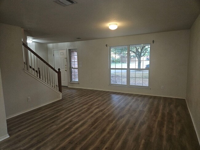 Photo - 3 Bedroom in Wildhorse Subdivision