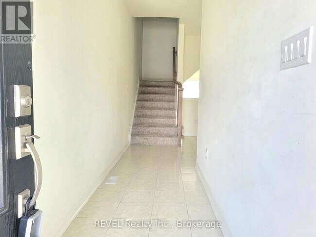 Photo - 171 Bur Oak Dr