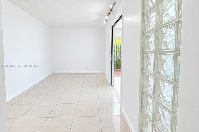 8315 SW 72nd Ave Unit 104B