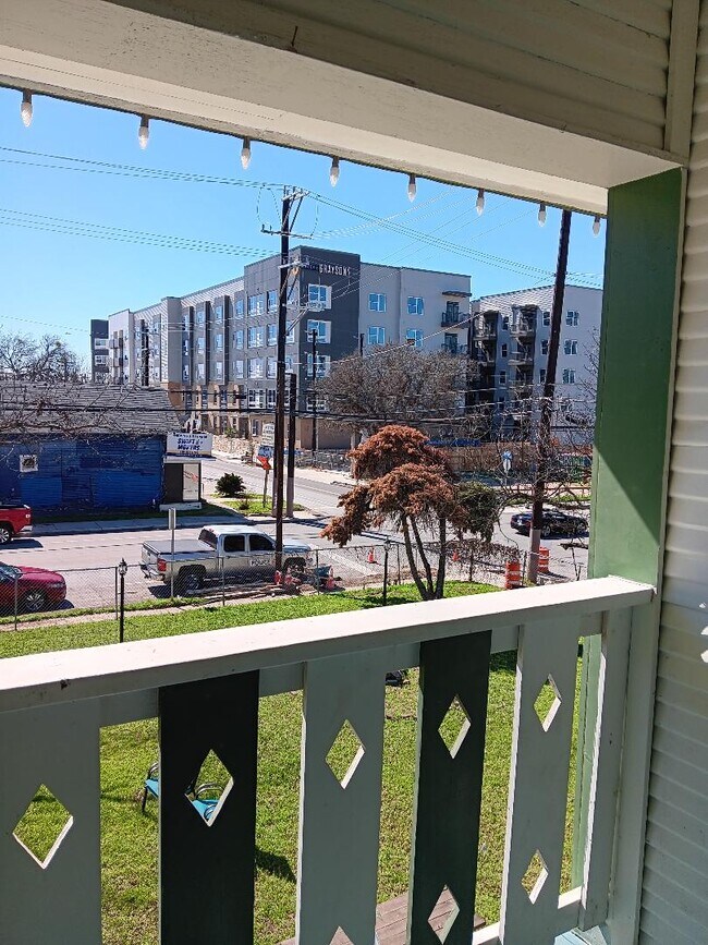 Photo - 603 E Grayson St Apartments Unit 603 E. Grayson st. #605