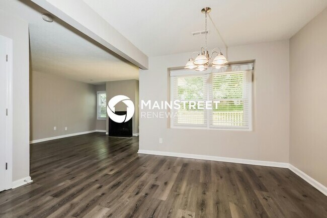 Photo - 3 Bedroom Pet-Friendly Home in Greensboro, NC with Main Street Renewal