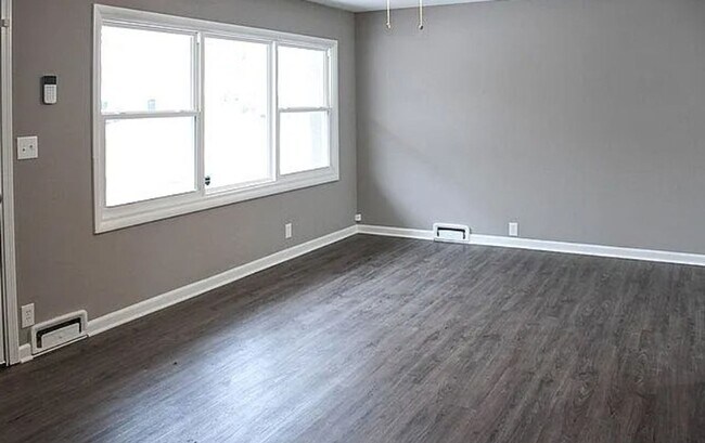 Photo - Don't Miss Out on This Charming 3 Bed, 1 Bath Home in South Kansas City!