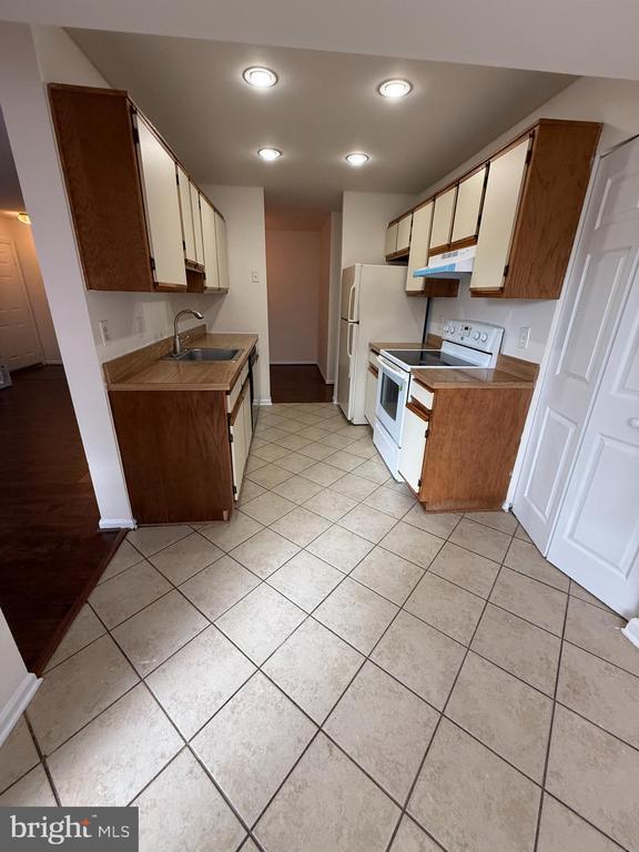 Photo - 8383 Buttress Ln Unit 102