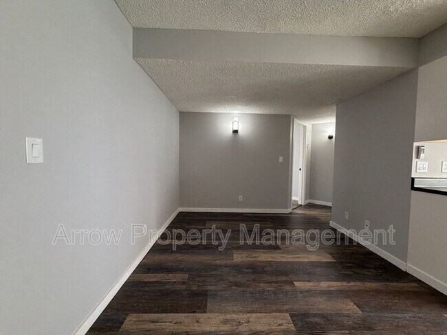 Photo - 3405 Holdrege St Unit 102