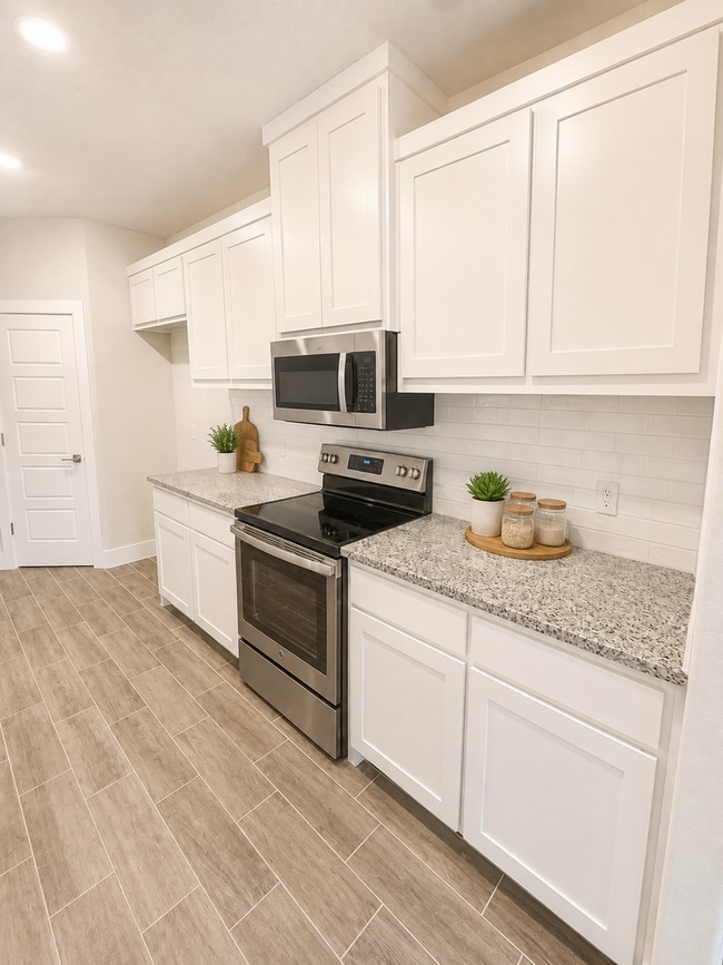 Photo - 3/2/2 located in Godley! Move in Specials call to inquire