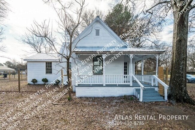 Building Photo - 825 Carridale St SW