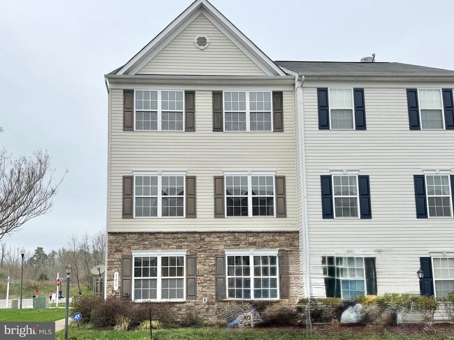 Building Photo - 101 Pelican Cove