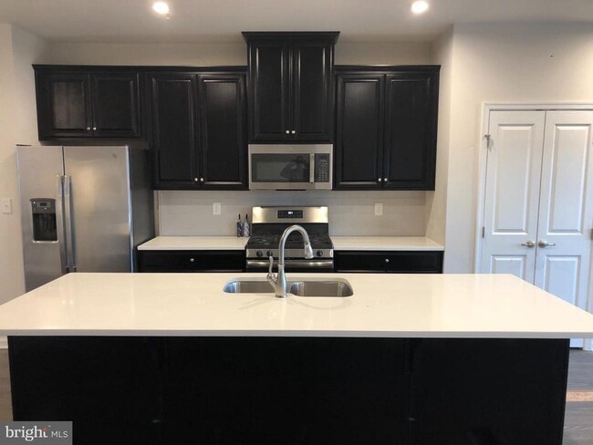 Photo - 111 Almond Dr